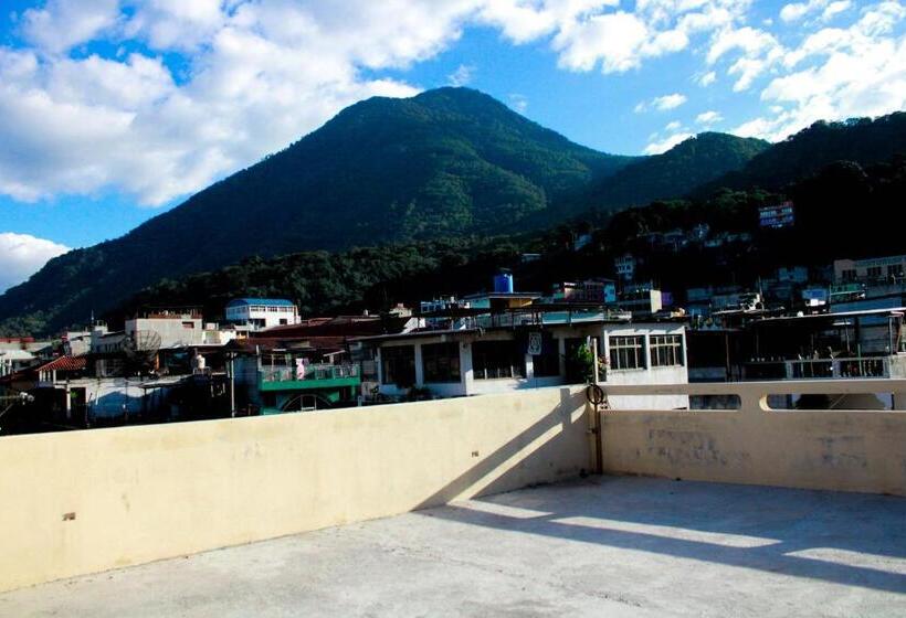 تختخواب و صبحانه Hostal Corazón De San Pedro