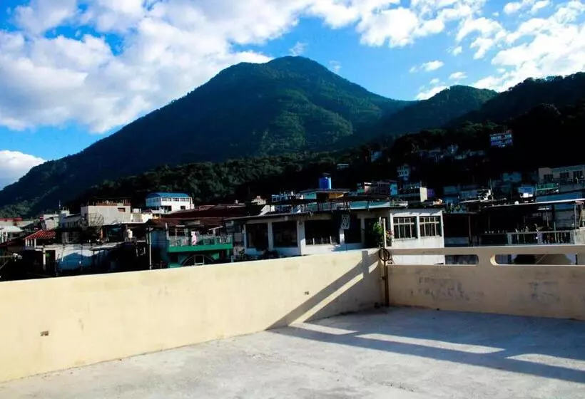 تختخواب و صبحانه Hostal Corazón De San Pedro