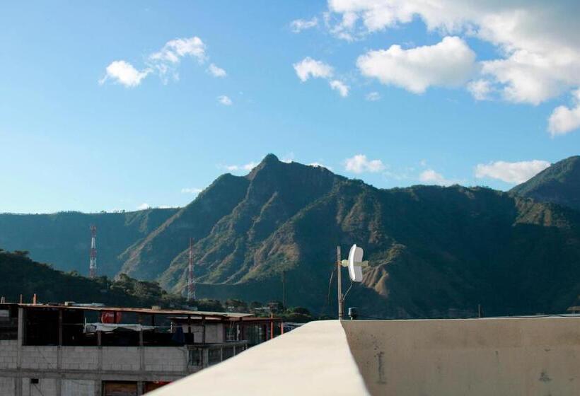 تختخواب و صبحانه Hostal Corazón De San Pedro