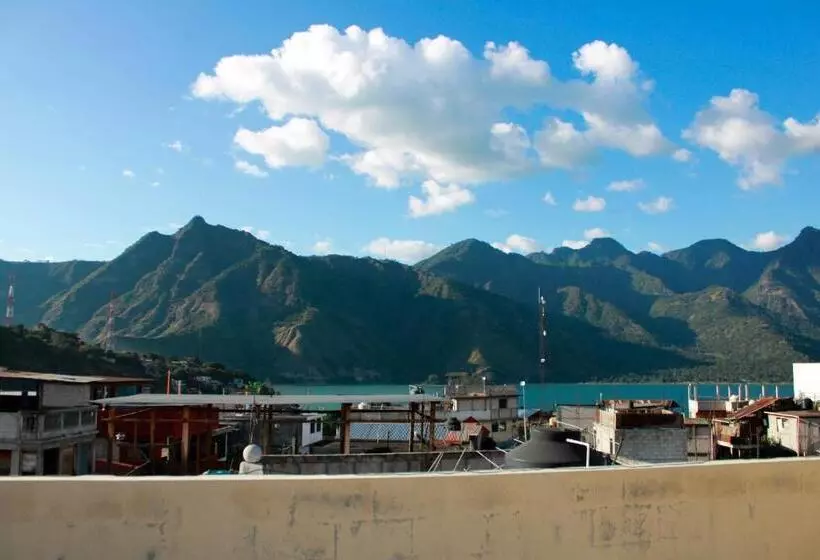 تختخواب و صبحانه Hostal Corazón De San Pedro