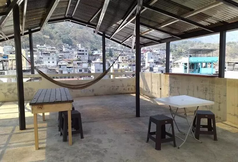 تختخواب و صبحانه Hostal Corazón De San Pedro