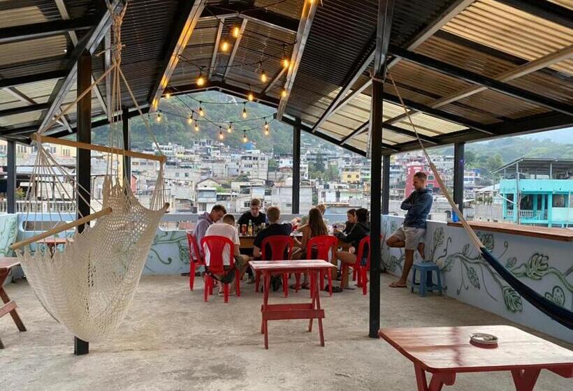 تختخواب و صبحانه Hostal Corazón De San Pedro