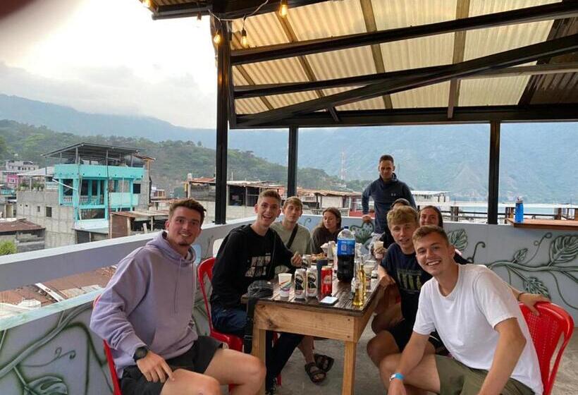 تختخواب و صبحانه Hostal Corazón De San Pedro