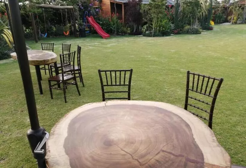 ホテル Cabañas La Finca 2