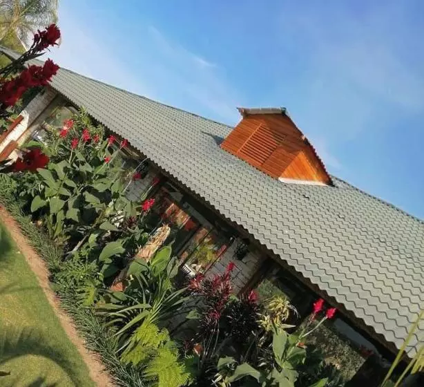 ホテル Cabañas La Finca 2