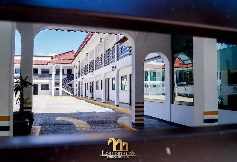 ホテル Los Portales Chignahuapan