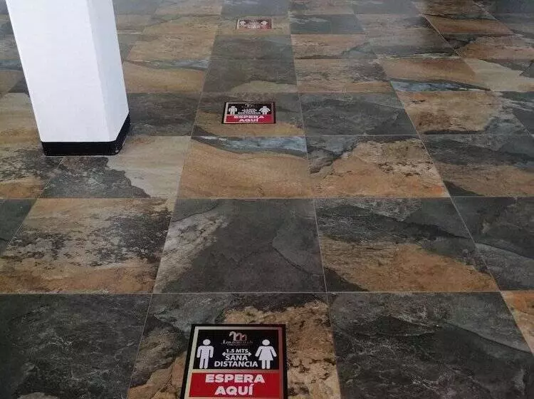 ホテル Los Portales Chignahuapan