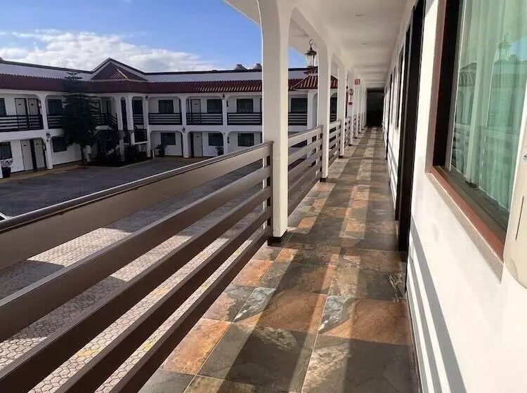 ホテル Los Portales Chignahuapan