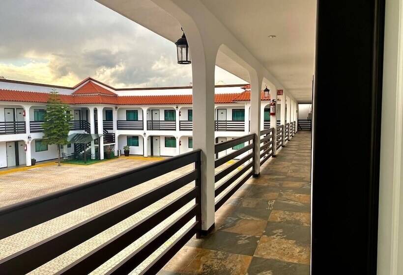 هتل Los Portales Chignahuapan