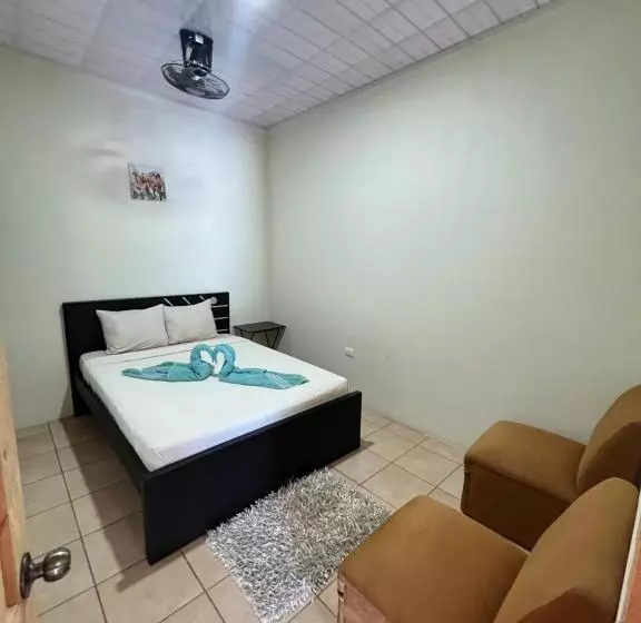 Majatalo Los Sueños Ryg 1