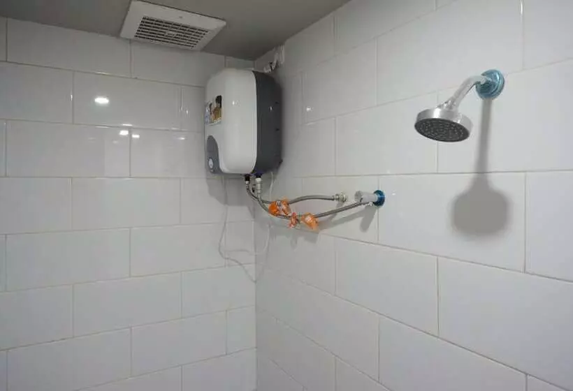 Majatalo Reddoorz Syariah @ Jalan Sultan Agung Tegal