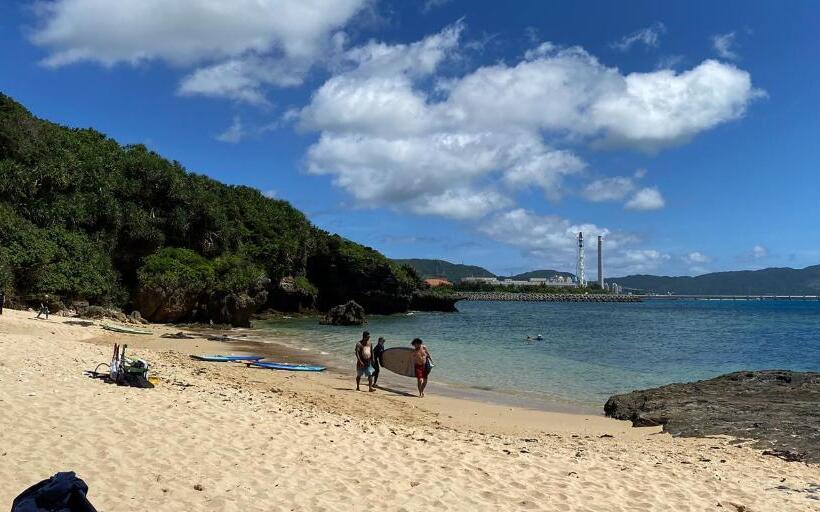 אתר נופש Sou東恩納