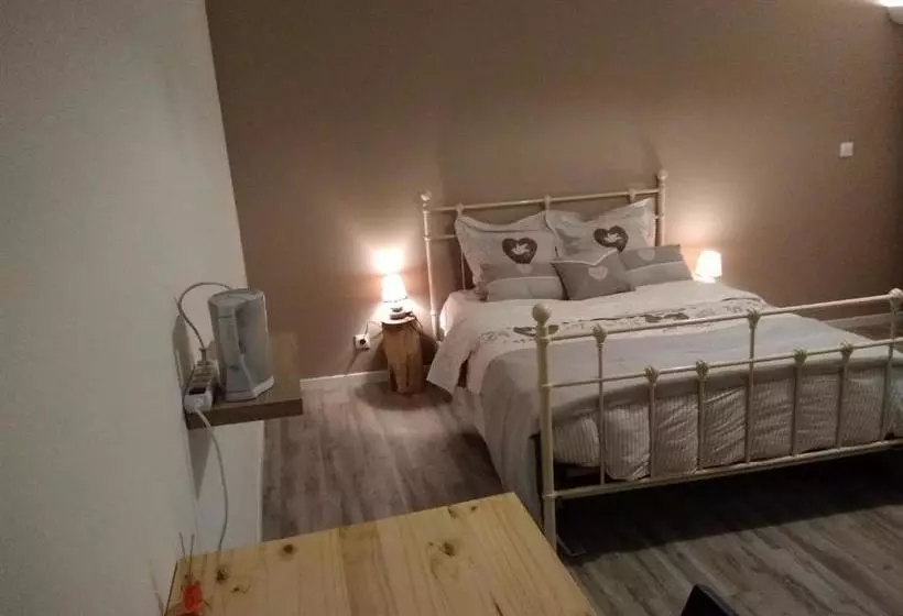Aamiaismajoitus (B&B) Les Chambres De Titou