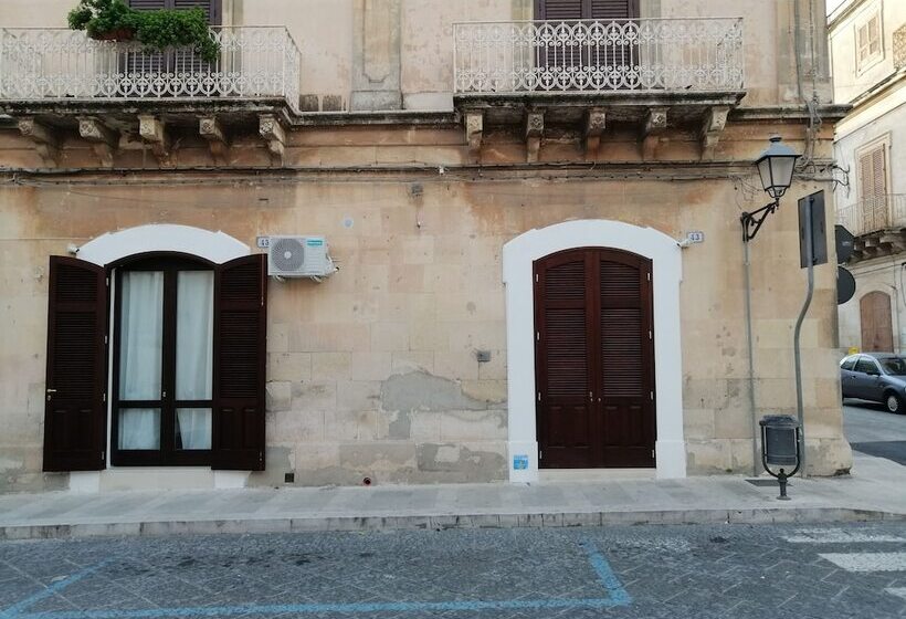 مبيت وإفطار Garibaldi Maison De Charme