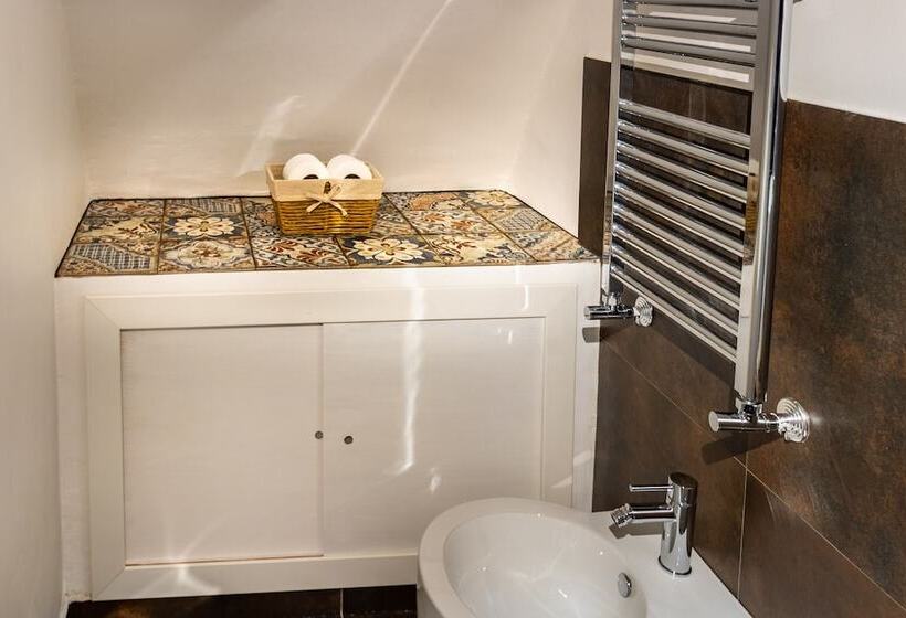 مبيت وإفطار Garibaldi Maison De Charme