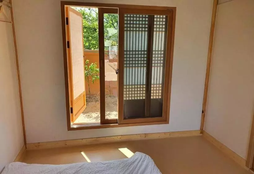Aamiaismajoitus (B&B) Sieunjae