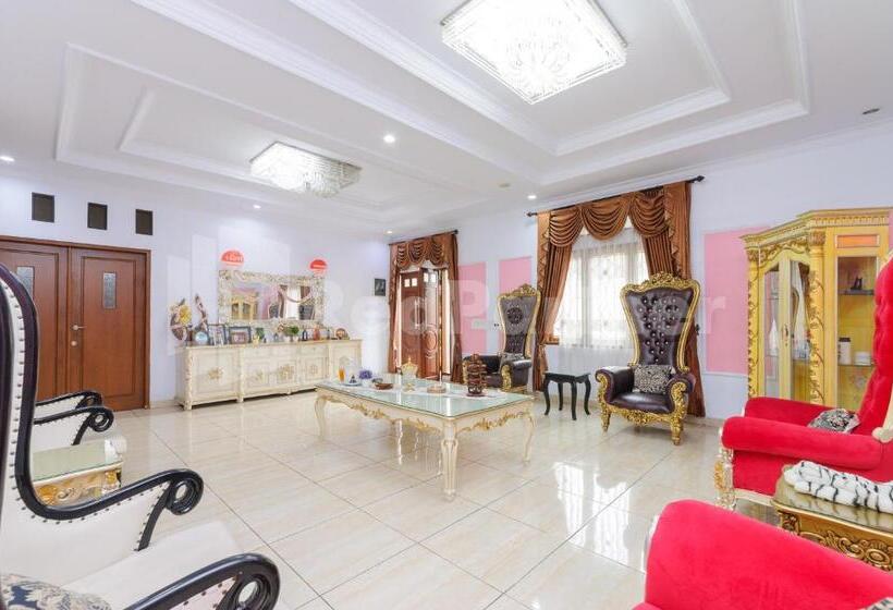 בית מלון כפרי Pondok Cimanggu Syariah Mitra Reddoorz