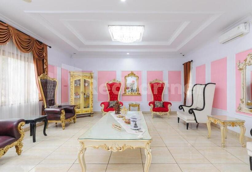 בית מלון כפרי Pondok Cimanggu Syariah Mitra Reddoorz