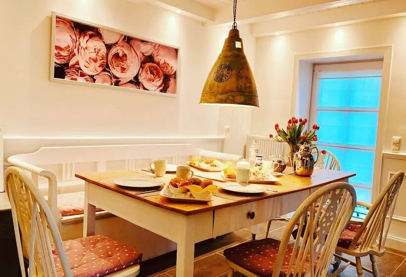 ベッドアンドブレックファースト Rosenhof Lodge