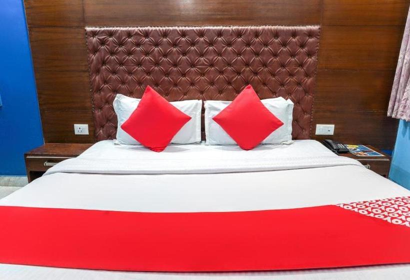 هتل Oyo 65782  Suhana And Restaurant