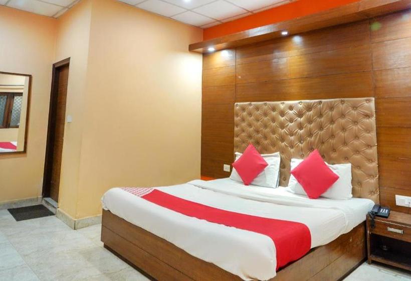 هتل Oyo 65782  Suhana And Restaurant