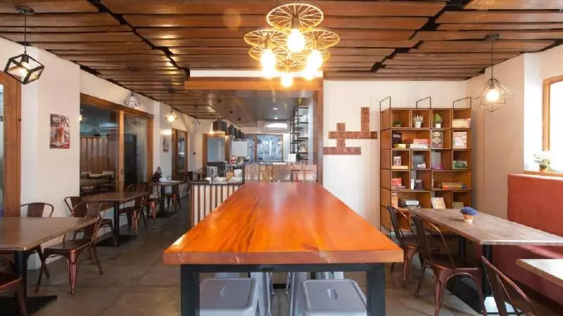 Hotelli Reddoorz Plus @ Diola Villamonte Bacolod