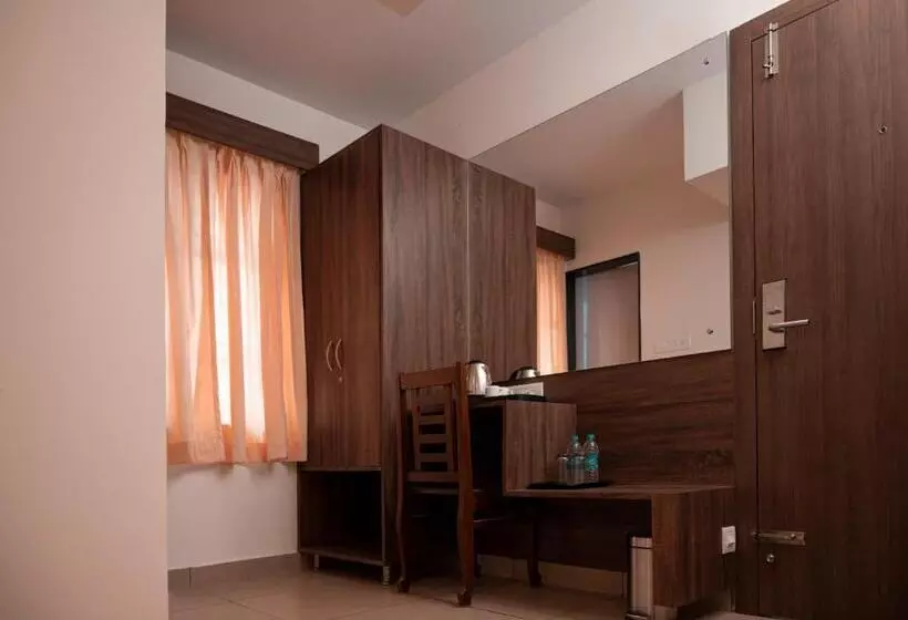 Hotelli Sharda Residency