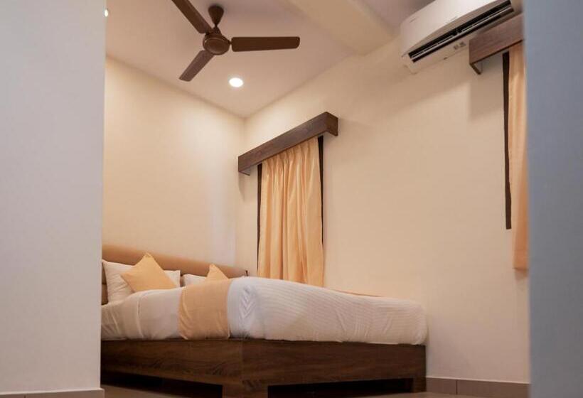 فندق Sharda Residency