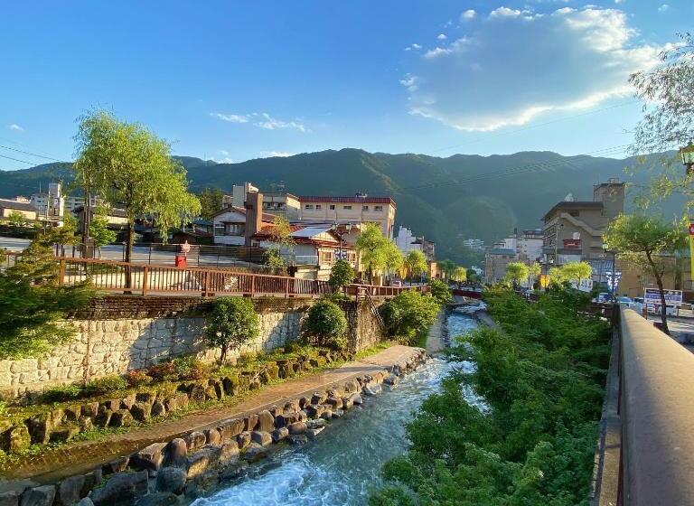 בית מלון כפרי 寅家 Japanese Modern