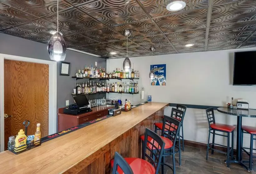 هتل Best Western Plus Eau Claire Conference Center