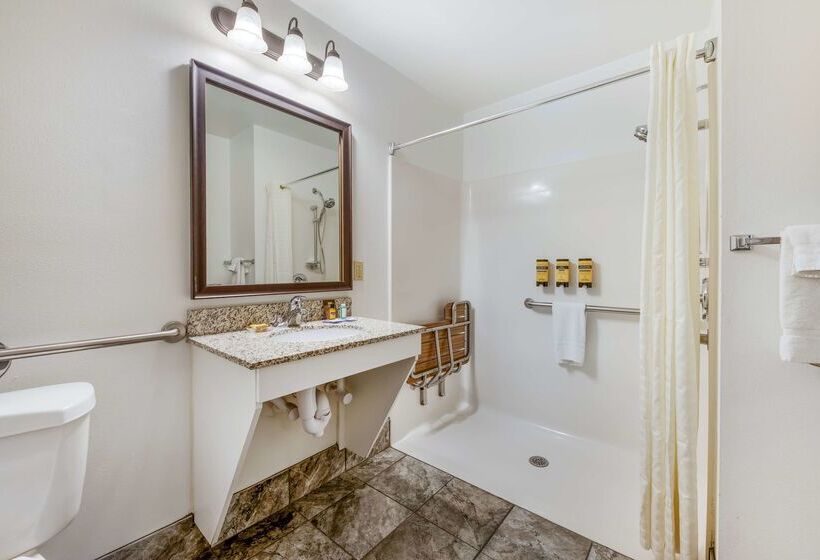 호텔 Best Western Plus Eau Claire Conference Center