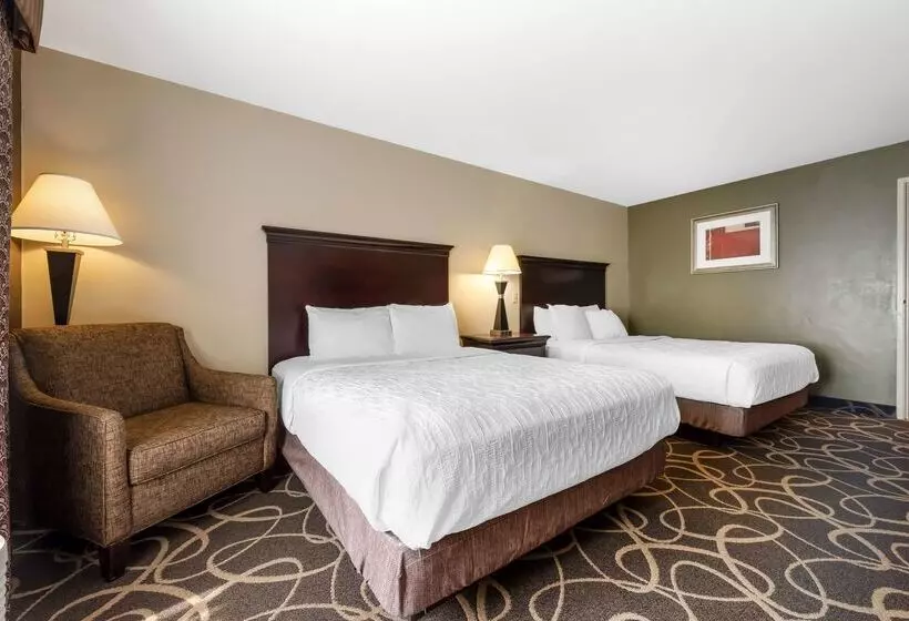 هتل Best Western Plus Eau Claire Conference Center