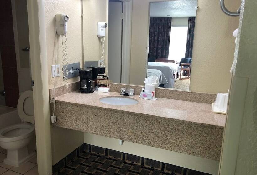 Отель Budget Host Inn