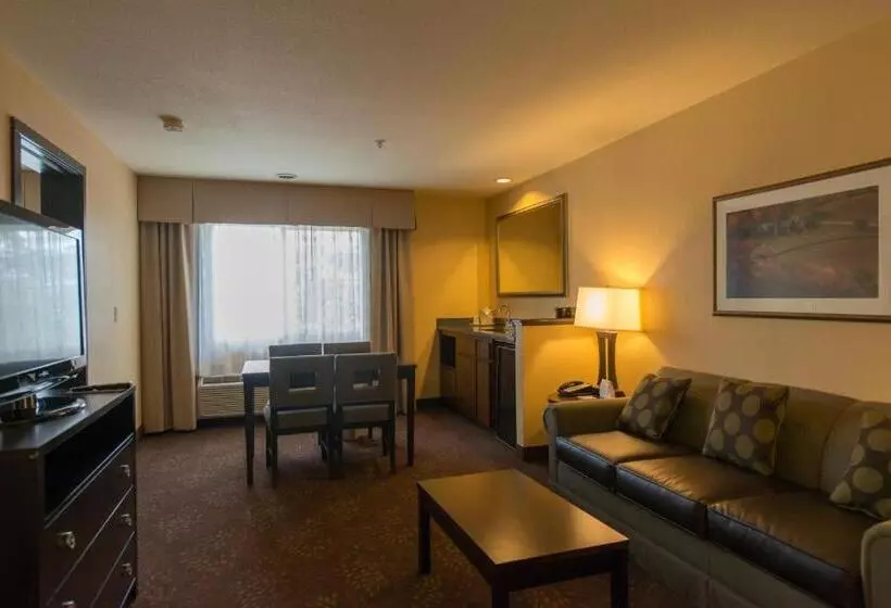 ホテル Holiday Inn Express Portland East   Columbia Gorge, An Ihg