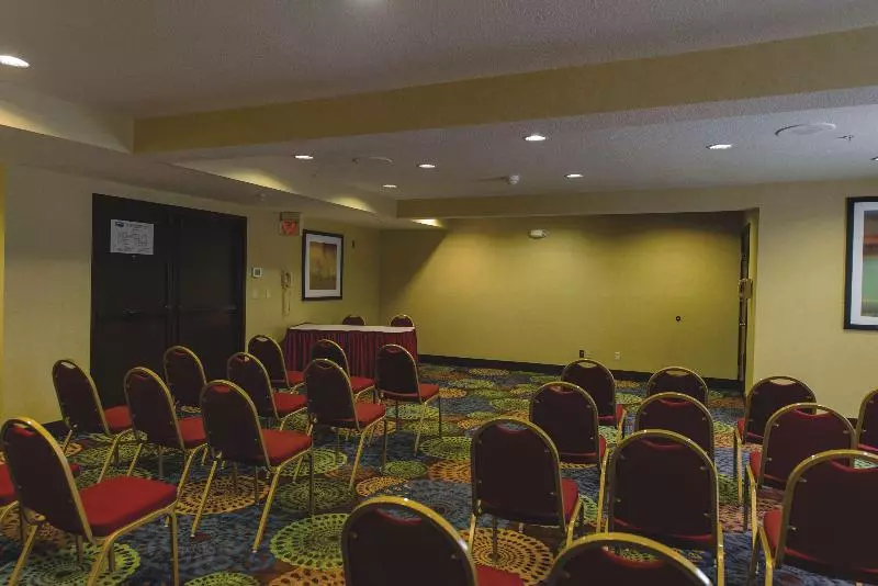 ホテル Holiday Inn Express Portland East   Columbia Gorge, An Ihg