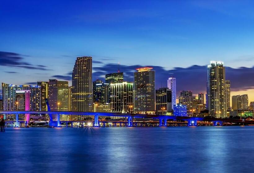 호텔 Holiday Inn Miami West Airport Area, An Ihg