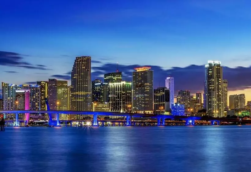 호텔 Holiday Inn Miami West Airport Area, An Ihg