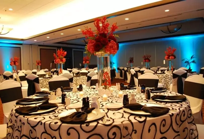 호텔 Holiday Inn Miami West Airport Area, An Ihg