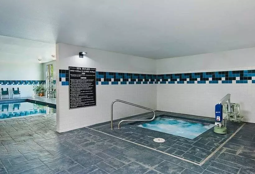 هتل Oxford Suites Yakima