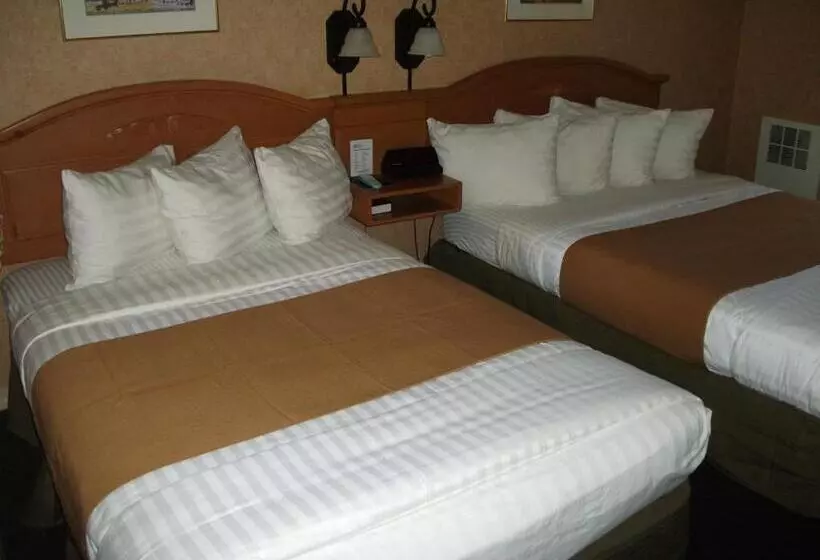 فندق Pepper Tree Inn Tahoe City