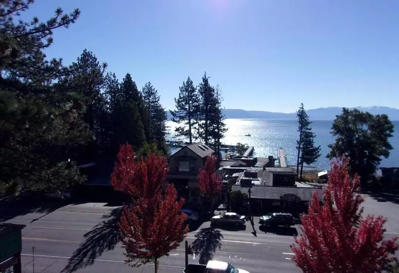 فندق Pepper Tree Inn Tahoe City