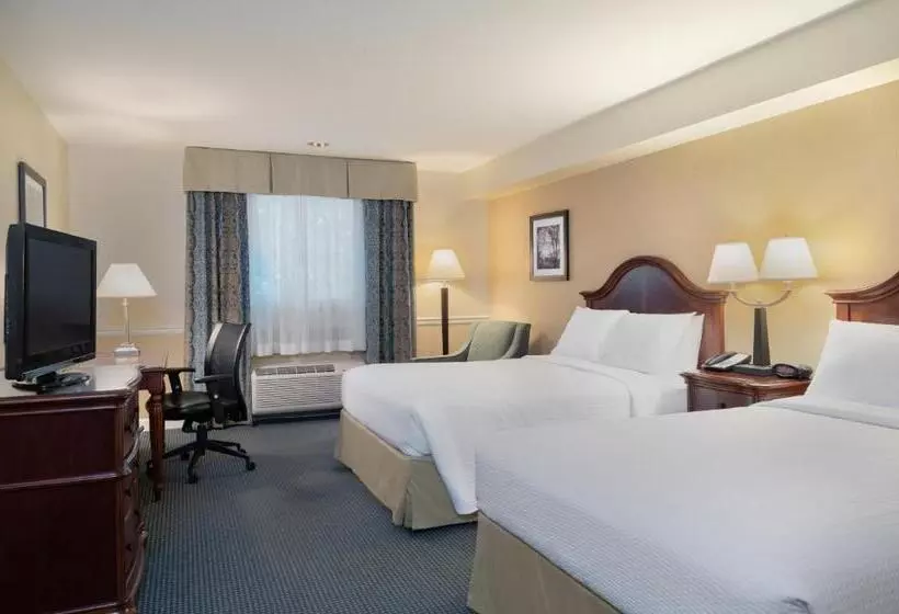 酒店 Pine Barn Inn