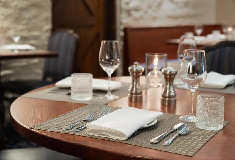 Отель Pine Barn Inn