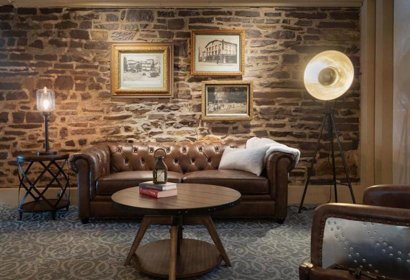 Отель Pine Barn Inn