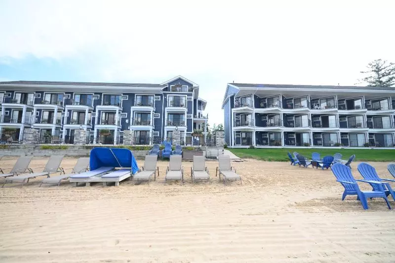 호텔 Pointes North Beachfront Resort