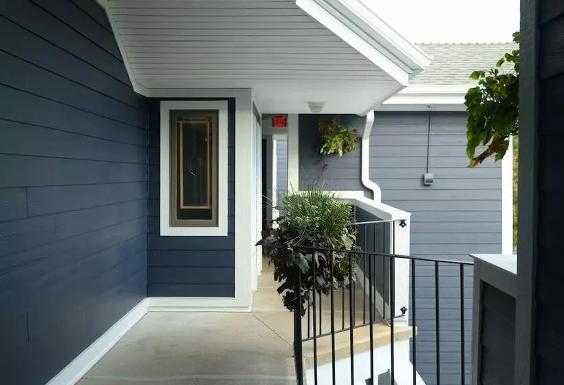 호텔 Pointes North Beachfront Resort