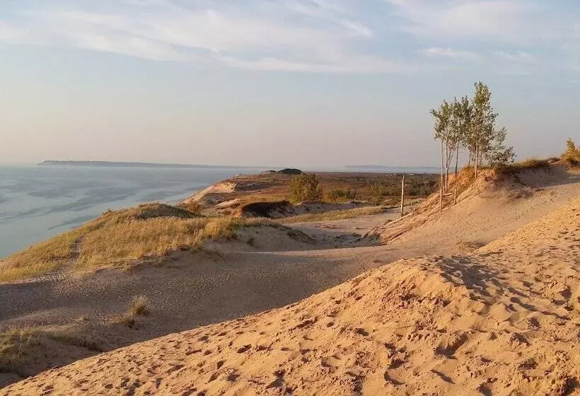 호텔 Pointes North Beachfront Resort