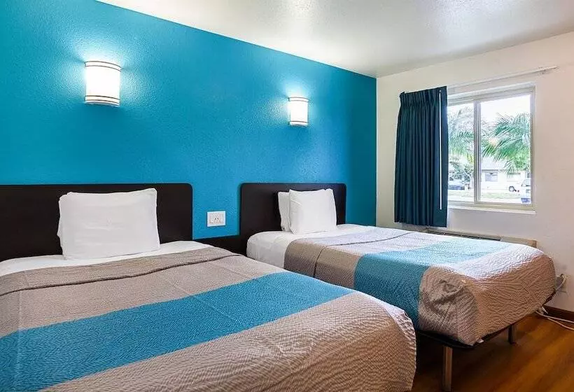 Motel 6ventura, Ca Downtown