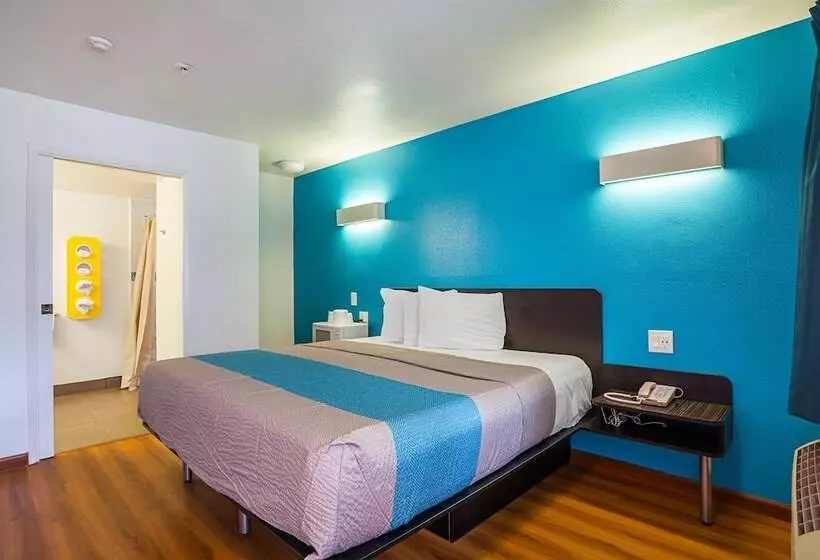 Motel 6ventura, Ca Downtown