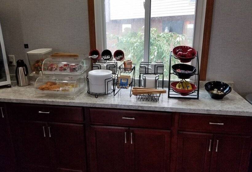 מוטל Aartpark Hotel Inn At Lewsiton